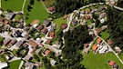 Luftaufnahme eines bayerischen Dorfes. | Bild: stock.adobe.com/Peter Maszlen