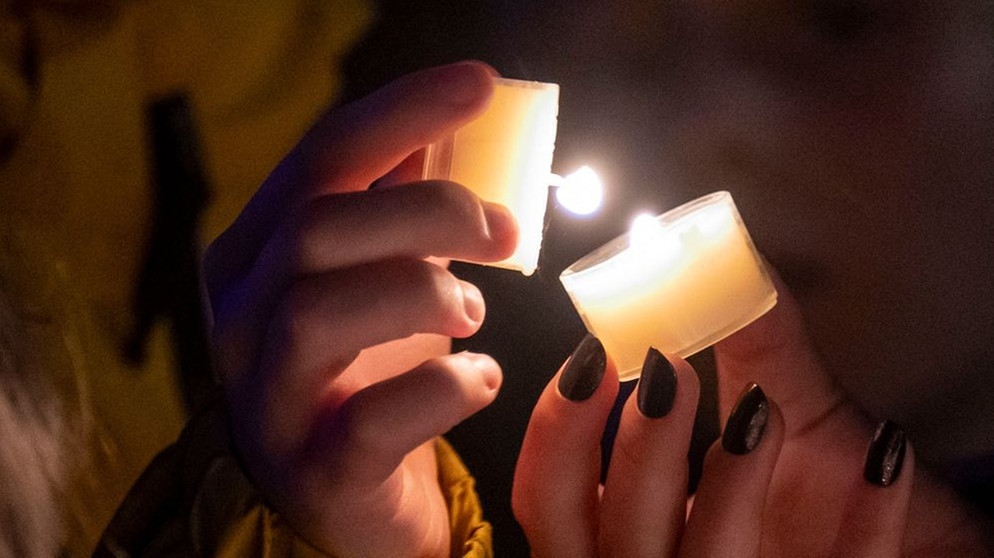 Dieses Mal fand das interreligiöse Gebet unter dem Motto "Gemeinsam auf dem Weg" statt.  (Symbolbild) | Bild: picture alliance/dpa | Hendrik Schmidt