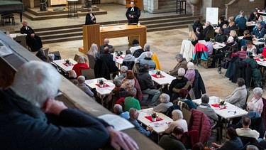 Die Gustav-Adolf-Gedächtniskirche in Nürnberg ist eine von fünf bayerischen Gotteshäusern, die sich im Winter in eine Vesperkirche verwandeln. | Bild: BR