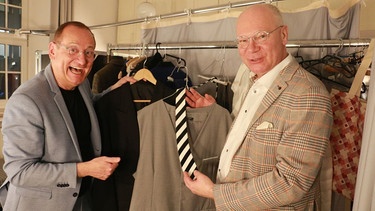 Die beiden Schauspieler in der Garderobe der Komödie im Bayerischen Hof | Bild: Jungblut/BR