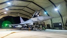 Ein Kampfflugzeug vom Typ Typhoon der Royal Airforce (RAF) nach Rückkehr aus dem Jemen | Bild: Reuters 