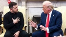 Der ukrainische Präsident Wolodymyr Selenskyj (l.) mit dem US-Präsidenten Donald Trump im Weißen Haus  | Bild: picture alliance / Consolidated News Photos|Jim LoScalzo - Pool via CNP