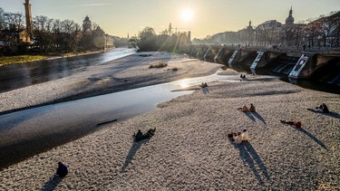 Januar-Sonne über München | Bild: pa/dpa/Wolfgang Maria Weber