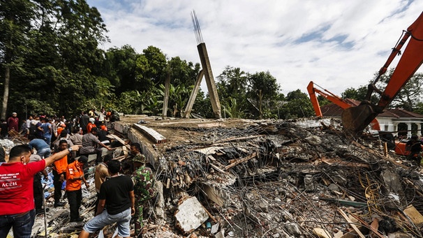 Erdbeben in Indonesien | Bild: dpa-Bildfunk