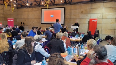 LandesvertreterInnenversammlung von Die Linke in der Stadthalle Fürth | Bild: BR/Franz Engeser