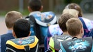 Erstklässler auf dem Weg zur Schule (Symbolbild) | Bild: picture-alliance/dpa/Peter Steffen