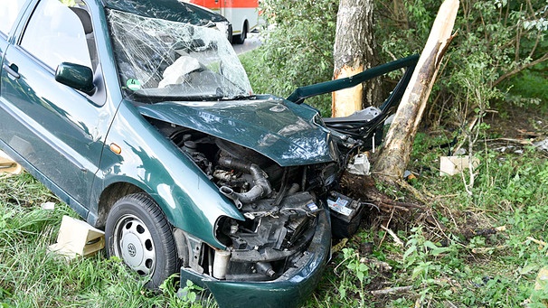 Bergungsarbeiten nach dem schweren Unfall bei Ziegelsham (Gemeinde Rattenkirchen) | Bild: TimeBreak21