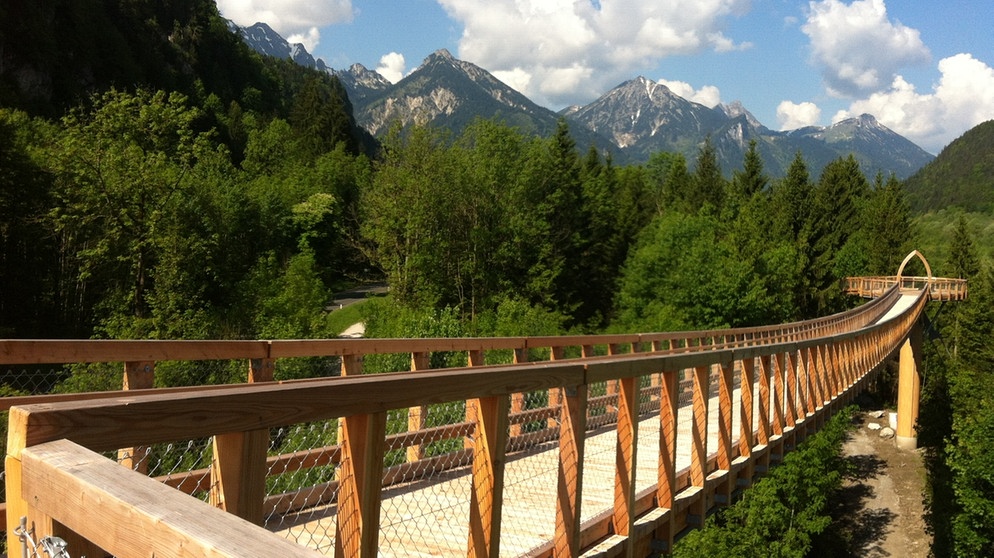 Baumkronenweg Füssen am Tag der Eröffnung | Bild: Rupert Waldmüller, BR