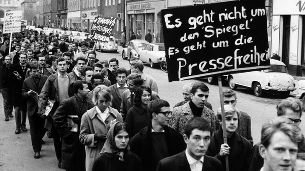 Demonstration in München während der Spiegel-Affäre 1962 | Bild: picture-alliance/dpa