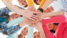 Freiwillige Helfer, Ehrenamt, Zusammenarbeit (Symbolbild) | Bild: colourbox.com