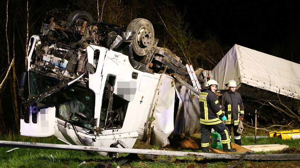 Marktheidenfeld Lkw Uberschlagt Sich A3 Komplett Gesperrt Unterfranken Br24 Br De