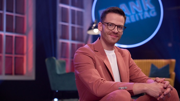 Martin Frank in seiner neuen Comedy- und Talkshow "Frank am Freitag" | Bild: BR / Martina Bogdahn