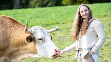 Bei Verena Krimbacher auf dem Biohof Krimbacher im Kammeltal (Bayern). | Bild: WDR/BR/megaherz gmbh/Melanie Grande