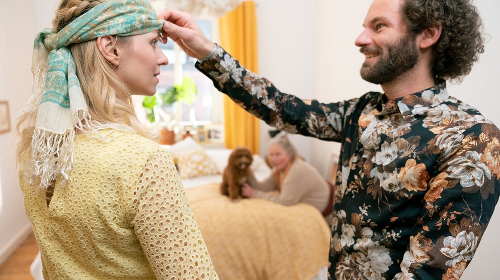 Basti (Maximilian Schaffroth) und Eve (Teresa Rizos). | Bild: BR/PSSST! Film/Marc Reimann