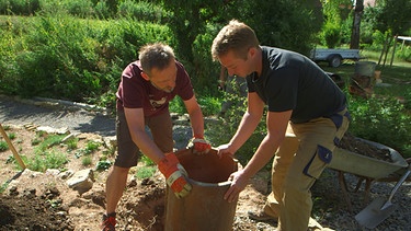 Kräuterbeet bauen | Bild: BR