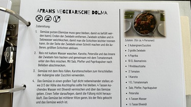 Das Rezept für vegetarische Dolma steht auf einer Seite des Kochbuchs. | Bild: privat
