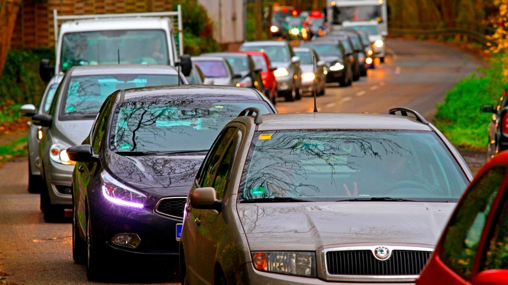 Autofahren lernen - Licht einschalten am Auto so gehts Autolicht schalten  Abblendlicht 