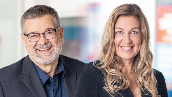 Das Bayernmagazin auf BAYERN 1 mit Christine Rose und Uwe Erdelt | Bild: BR/Markus Konvalin