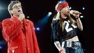 Axl Rose mit Elton John beim Freddie Mercury Tribute Concert 1992 | Bild: dpa picture alliance