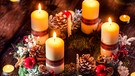 Schöne Ideen, den Adventskranz zu schmücken | Bild: mauritius images / Weyo / Alamy / Alamy Stock Photos