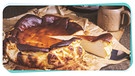Ohne Boden und leicht verbrannte Oberfläche - so gehört sich der baskische Käsekuchen | Bild: mauritius images / Ingrid Balabanova / Alamy / Alamy Stock Photos