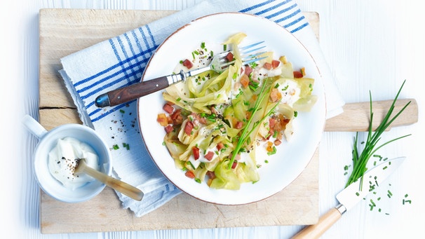 Spitzkohl Rezept Für Spitzkohl Kartoffel Pfanne Mit Majoran - 