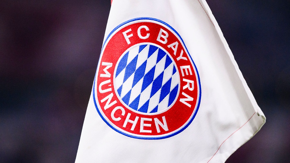 Das Logo des FC Bayern München ist auf einer Eckfahne  | Bild: dpa-Bildfunk/Tom Weller