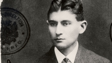 Franz Kafka (Paßfoto von 1915) | Bild: picture alliance / akg-images / Archiv K. Wagenbach 