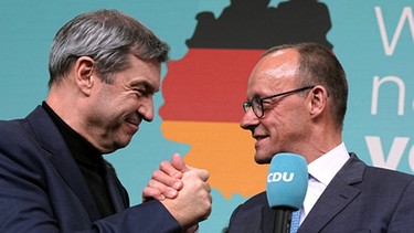 Kanzlerkandidat Friedrich Merz und Bayerns Ministerpräsident Markus Söder nach Wahlsieg der Union bei der Bundestagswahl 2025 | Bild: dpa-Bildfunk/Michael Kappeler