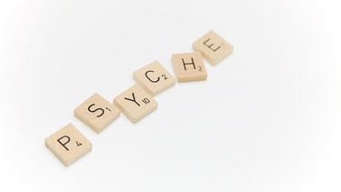 Das Wort Psyche mit Scrabble-Buchstaben geschrieben | Bild: picture-alliance/dpa