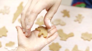 Mit Kindern backen | Bild: colourbox.com