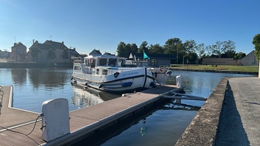 Mit dem Hausboot unterwegs im Burgund | Bild: BR / Anna Küch