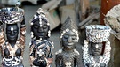 Voodoo statues on the Akodessewa Fetish Market, known as the world's largest voodoo market. Lome, Togo. | Bild: picture alliance / Godong | Fred de Noyelle / Godong