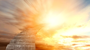 Eine Treppe, die in den Himmel führt. | Bild: stock.adobe.com/Stillfx