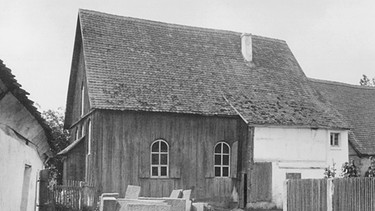 Die Scheunen-Synagoge in Bechhofen bei Ansbach in Mittelfranken - innen so prachtvoll und von außen so bescheiden  | Bild: Markt Bechhofen