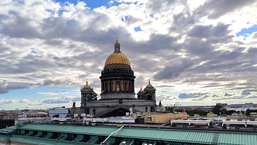 Symbolbild - St. Petersburg, Blick auf die St. Isaac's Kathedrale  | Bild: picture alliance_Russian Look_Maksim Konstantinov.