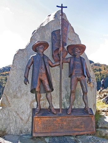 Denkmal Andreas Hofer und der Tiroler Freiheitskampf auf dem Staller Sattel | Bild: picture-alliance/dpa