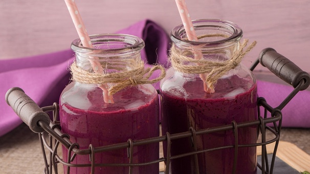 Kraäuter und Beeren, Zutaten für Smoothies | Bild: colourbox.com,  Krautrausch.de