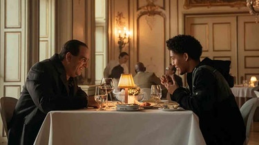 Oswald Cobb und Victor in der Serie "The Penguin" | Bild: Courtesey of Sky/Wow/HBO