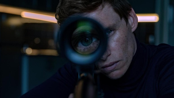 Eddie Redmayne als Auftraskiller "Der Schakal" | Bild: Sky Atlantic