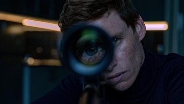 Eddie Redmayne als Auftraskiller "Der Schakal" | Bild: Sky Atlantic