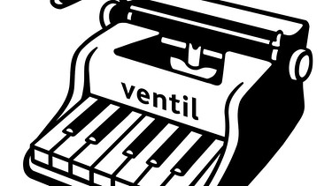 Eine Schreibmaschine mit Klaviertasten und dem Wort "Ventil" darauf | Bild: Ventil Verlag