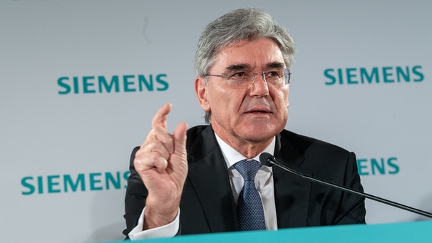 05.02.2020, Bayern, München: Joe Kaeser, Vorstandsvorsitzender von Siemens, nimmt an einer Pressekonferenz im Rahmen der Siemens-Hauptversammlung in der Olympiahalle teil. Foto: Peter Kneffel/dpa +++ dpa-Bildfunk +++ | Bild: dpa-Bildfunk/Peter Kneffel