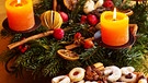 Adventskranz mit Gebäck | Bild: colourbox.com