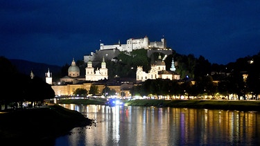 Blick über die Salzach in die Altstadt mit der Festung Hohen Salzburg. | Bild: dpa-Bildfunk/Barbara Gindl