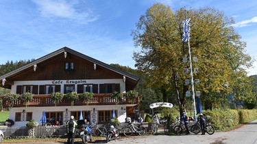 Das Cafe Krugalm ist ein beliebtes Ausflugsziel für Radler und Wanderer | Bild: BR/Martin Wieland