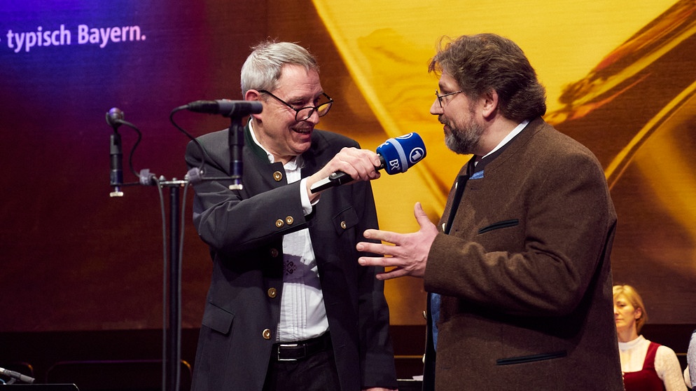 BR Heimat-Moderator Stefan Semoff mit Elmar Walter | Bild: BR/Thomas Merk