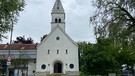 Evangelische Kirche St. Michael in Wolfratshausen in Oberbayern  | Bild: Ralf Müller