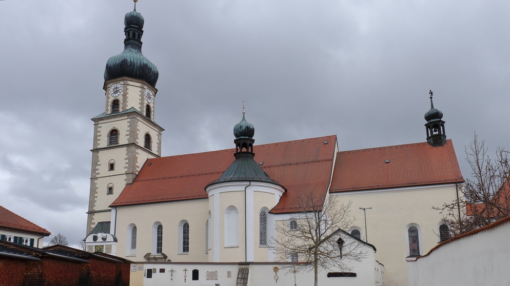 Katholische Wallfahrtskirche Mariä Geburt in Neukirchen beim Hl. Blut in der Oberpfalz
| Bild: Armin Reinsch