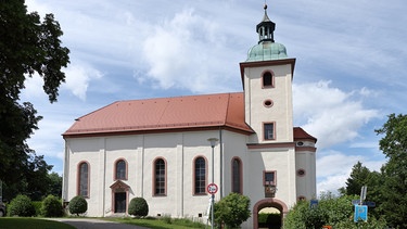 Evangelische Schlosskirche St. Michael in Sulzbürg in der Oberpfalz  | Bild: Armin Reinsch